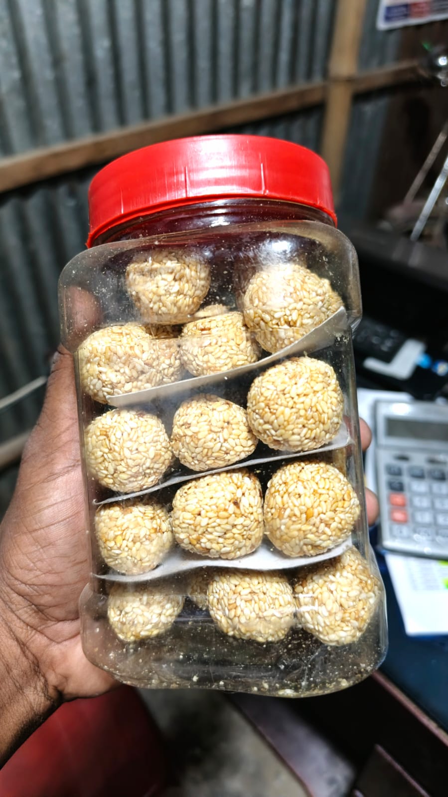 তিলের লাডু